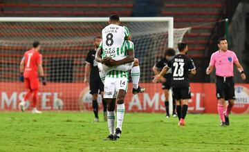 Nacional clasificó a la fase de grupos de la Copa Libertadores tras vencer a Libertad y estará en el grupo de  Nacional de Uruguay, Universidad Católica de Chile y Argentinos Juniors de Argentina.