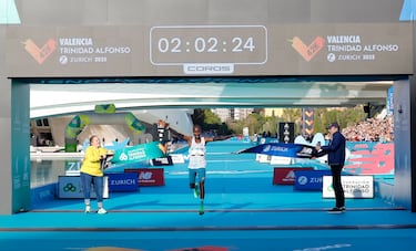 John Korir, campeón de la maratón de Valencia 2025. Con una marca de 2 horas, 2 minutos y 24 segundos.