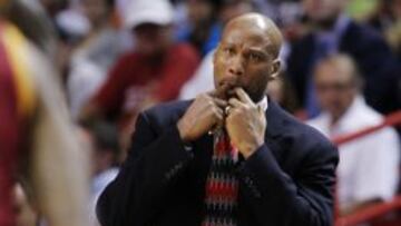 Los Lakers ya han hablado con Byron Scott y Mike Dunleavy