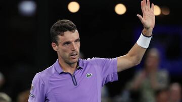 El tenista español Roberto Bautista celebra su victoria ante Thanasi Kokkinakis en las semifinales del Adelaida International 2.