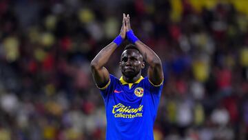 Julian Quinones celebrates his goal 1-1 of America during the 10th round match between Atlas and America as part of the Torneo Clausura 2024 Liga BBVA MX at Jalisco Stadium on March 02, 2024 in Guadalajara, Jalisco, Mexico.