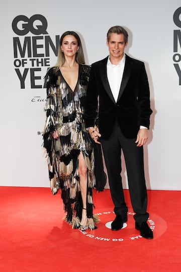 El cantante Carlos Baute y su esposa, Astrid Klisans, en la gala de premios GQ Hombres del Año 2023.