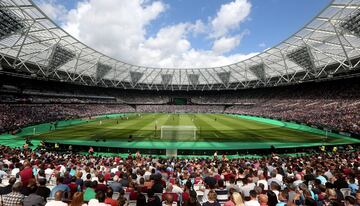 Los Hammers promedian 59.909 aficionados por partido.