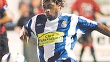 <b>FUGAZ. </b>Diomede debutó y a los ocho minutos materializó su primer tanto como españolista.