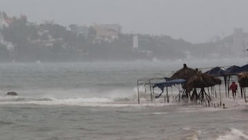 Huracán Bonnie se intensifica a categoría 2