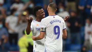 Vinicius y Benzema, con el Real Madrid.