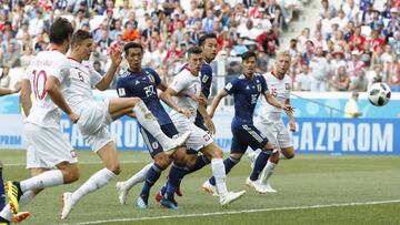 Volgograd (Russian Federation), 28/06/2018.- Jan Bednarek (2-L) of Poland scores the 1-0 lead during the FIFA World Cup 2018 group H preliminary round soccer match between Japan and Poland in Volgograd, Russia, 28 June 2018.
(RESTRICTIONS APPLY: Editor