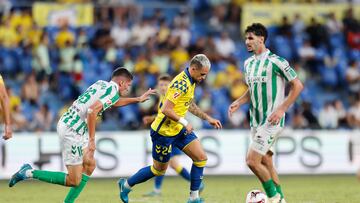 Momento del partido de LaLiga EA Sports entre Las Palmas y Betis.