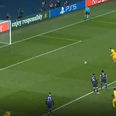 Cómo Keylor le paró el penalti a Messi en el PSG vs. Barcelona