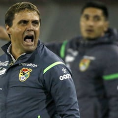 Hoyos está a un paso de la U tras renunciar a selección boliviana