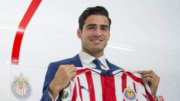 Brise&ntilde;o no se asusta con riesgo de descender en Chivas