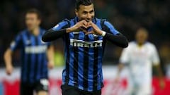Jeison Murillo celebra su primer gol con el Inter ante Frosinone. 