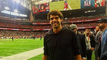 NFL fan Kaká at the ground for his second Super Bowl