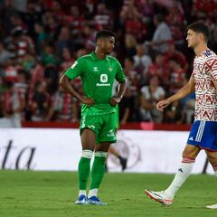 Aprobados y suspensos del Betis: ¿Quién arregla el caos defensivo?