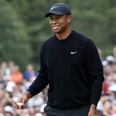 Woods regresa a lo grande en Japón con nueve birdies