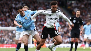 El lateral estadounidense del Fulham, Antonee Robinson, se sometió a una operación de rodilla previo a la Copa Oro 2025, pero tendrá un buen periodo de recuperación para estar a tope.