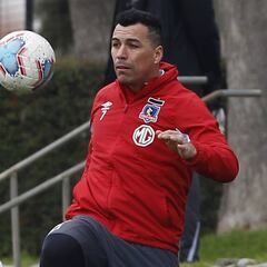 "Demandado": el lío judicial que complica a Esteban Paredes