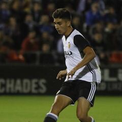 Ferran Torres debuta con el Valencia, en Liga, con 17 años