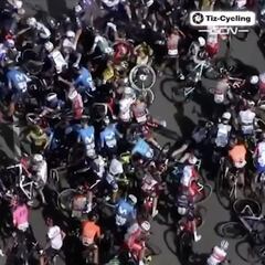 Multitudinaria y terrible caída en la etapa 5 de LaVuelta