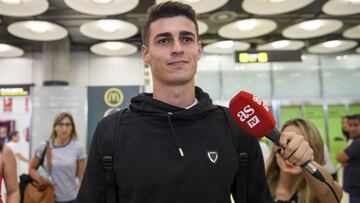 07/08/18 ATHLETIC DE BILBAO VIAJE LLEGADA DE KEPA ARRIZABALAGA A LA TERMINAL 4 DEL AEROPUERTO DE MADRID BARAJAS
KEPA ARRIZABALAGA PAISANO