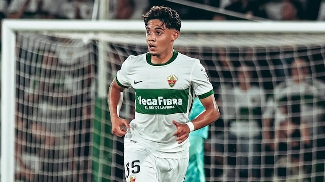 Racing y Elche avanzan en la cesión del mediapunta Ali Houary
