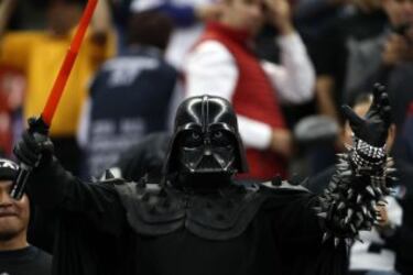 El color de la afición de la NFL en en el Estadio Azteca