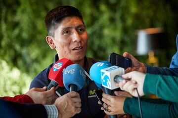 La concentración del Movistar en Navarra con Landa, Quintana y Valverde