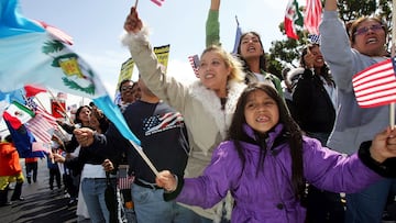 Durante su primer día como presidente, Trump firmó una orden ejecutiva para eliminar la ciudadanía por nacimiento. Decenas de estados protestan contra la medida.