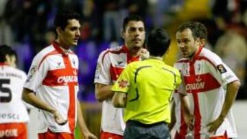 <b>PROTESTAS. </b>Al Huesca le han birlado varios puntos este curso.