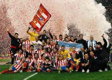 Además, tras 14 años sin ganar un derbi, Simeone acabó con el gafe en la final de Copa del Rey de 2013.