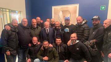 De Laurentiis subi¨® a sus redes el pacto con los ultras del N¨¢poles.