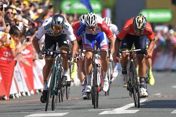 Sprint final donde terminó imponiendose Peter Sagan, peleando la victoria contra, entre otros, Sonny Colbrelli y Arnaud Demare