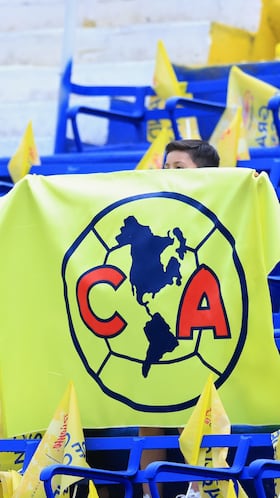 Fans o Aficion during the Semi-Final second leg match between America and Cruz Azul as part of the Liga BBVA MX, Torneo Clausura 2025 at Ciudad de los Deportes Stadium on May 18, 2025 in Mexico City, Mexico.