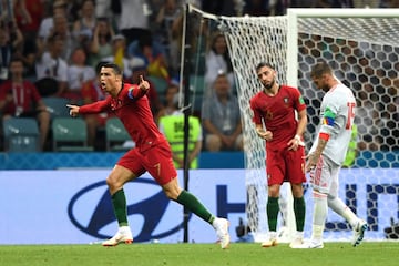 2-1. Cristiano Ronaldo celebró el segundo gol.