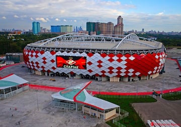 Es el estadio de uno de los equipos más populares de Rusia, el Spartak. Tiene capacidad para poco más de 42 mil espectadores y ahí debutará la Roja ante Camerún el 18 de junio.