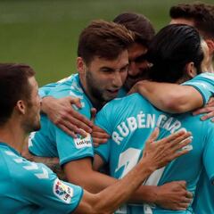 Osasuna se consolida a costa de un flojo Eibar