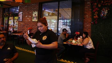 Le expulsan de un buffet por comer “más de la cuenta” y su reacción se vuelve viral: “Voy a comer lo que yo quiera”