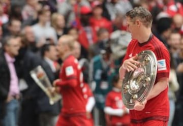 El Bayern celebra el título con ¡Un baño de cerveza!