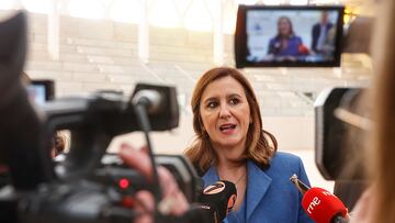 La alcaldesa de València, María José Catalá, atiende a medios a su llegada a la visita de los trabajos del Polideportivo Nou Moles y accesos a la plaza de Roma, a 21 de febrero de 2024, en Valencia, Comunidad Valenciana (España). Esta obra, que se ha desarrollado durante los últimos tres meses, entra en la fase final y permitirá la reapertura del complejo deportivo tan demandado por todos los vecinos de la zona.
21 FEBRERO 2024;VALENCIA;MARIA JOSE CATALÀ;TRABAJOS POLIDEPORTIVO NOU MOLES
Rober Solsona / Europa Press
21/02/2024