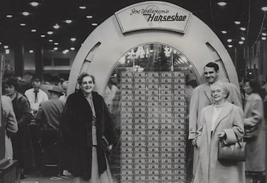 Mayme Stocker fue la primera mujer en recibir una licencia de juego en Nevada en 1920, operando un pequeño casino llamado Northern Club en el Downtown.