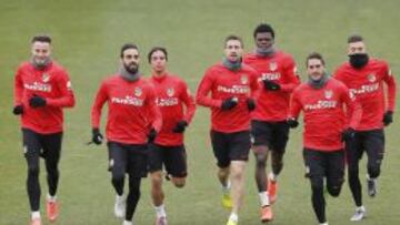 JUANFRAN , OLIVER , FERNANDO TORRES , SAUL , GAMEZ , GABI , THOMAS , KOKE Y CARRASCO