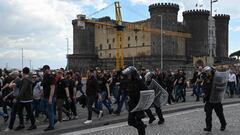 NAPLES, CAMPANIA, ITALY - 2023/03/15: Italian police follow Eintracht Frankfurt fans walking through the streets of the city of Naples before the UEFA Champions League round of 16 return match between SSC Napoli and Eintracht Frankfurt. (Photo by Salvatore Laporta/KONTROLAB/LightRocket via Getty Images)