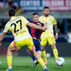 Bolonia y Juve encienden la pelea por la Champions