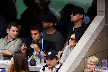 Leonardo DiCaprio durante la final del US Open entre Novak Djokovic y Daniil Medvedev en el USTA Billie Jean King National Tennis Center.