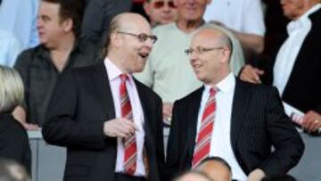 Joel y Avi Glazer, propietarios del Manchester United.