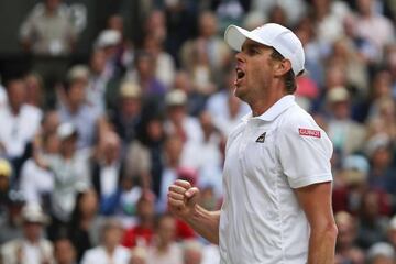 Querrey celebrates beating Murray in their men's singles quarter-final.