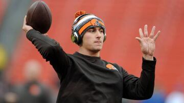 Johnny Manziel entrenando con los Cleveland Browns.