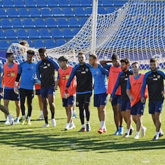 Hércules: Mir muestra su once en su primera toma de contacto