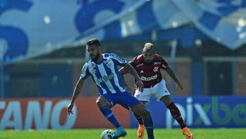 En su estilo: la recuperación de Vidal antes del 2-1 de Flamengo