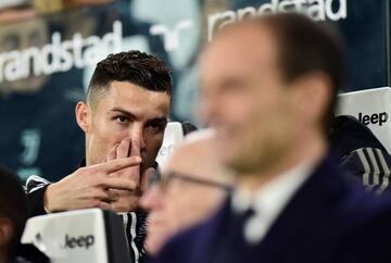 Juventus' Cristiano Ronaldo and coach Massimiliano Allegri.